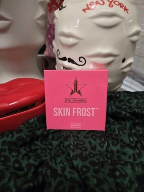 Jeffree Star Cosmetics Skin Frost Highlighter - Princess Cut